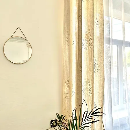 Larcadian Apartment *